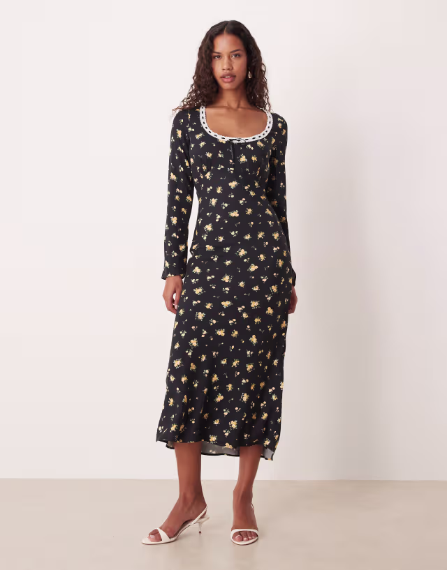 Nobody's Child Naples lace trim long sleeved maxi dress in black floral