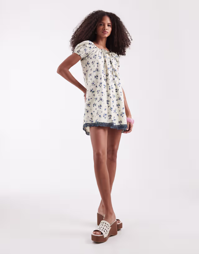 Motel Marlowe ditsy leaf rose milkmaid dress in light gray