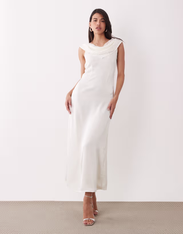 Vero Moda sleeveless satin maxi dress with lace detail in champagne